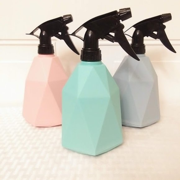 Yesland Other - Pyramid Spray Bottles(3 pack)